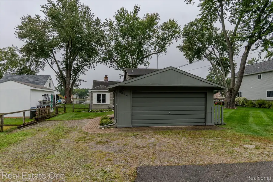 9393 Boncrest Street, Commerce Township, MI 48382 - #3