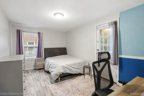 17584 Roxbury Avenue, Southfield, MI 48075