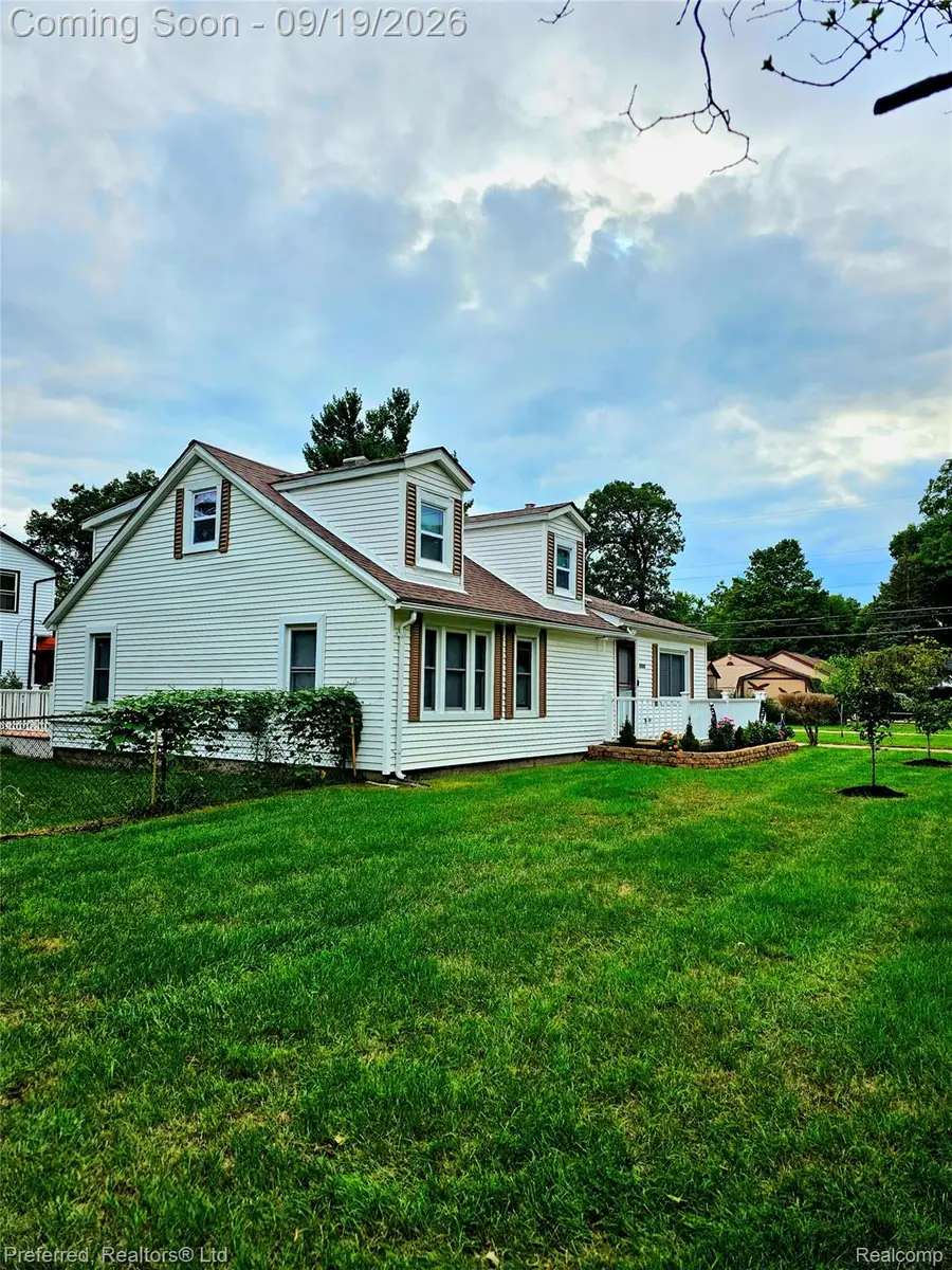 35621 Florence Street, Westland, MI 48185 - #3