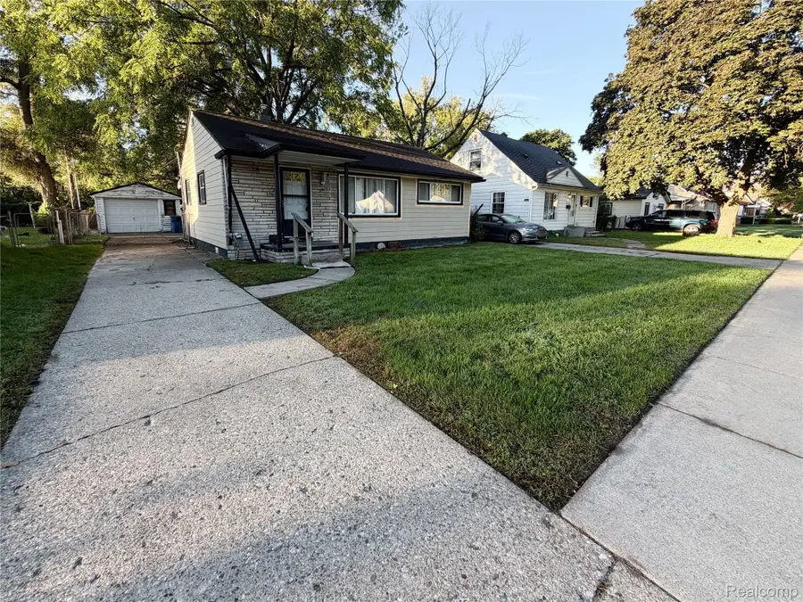 3720 Alvina Avenue, Warren, MI 48091 - #2