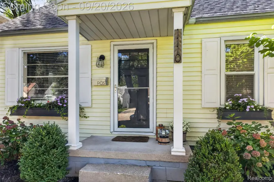 1110 Bauman Avenue, Royal Oak, MI 48073 - #2