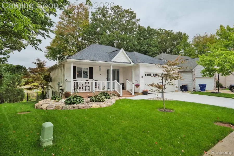 1355 Sherwood Forest Court, Waterford, MI 48327 - #2