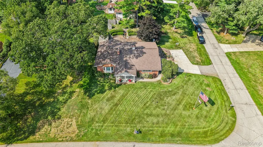 7510 Greene Haven Drive, Clarkston, MI 48348 - #2