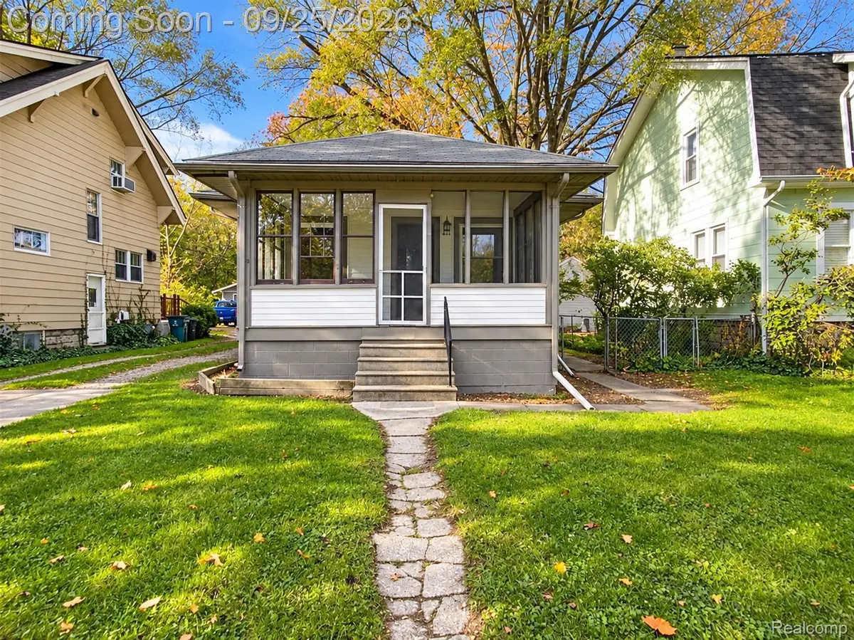 621 Saint Louis Street, Ferndale, MI 48220 - #1