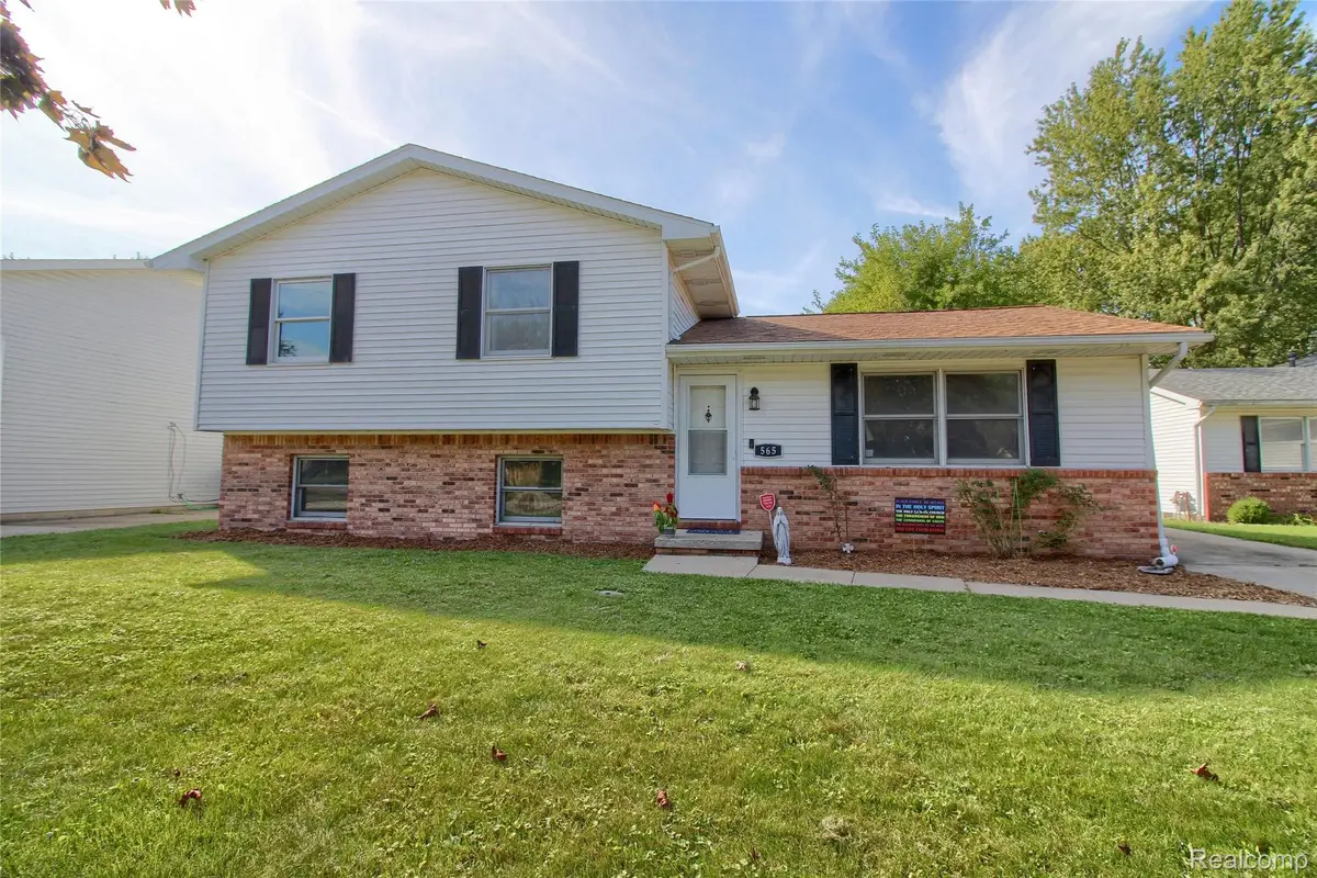565 N Roessler Street, Monroe, MI 48162 - #1