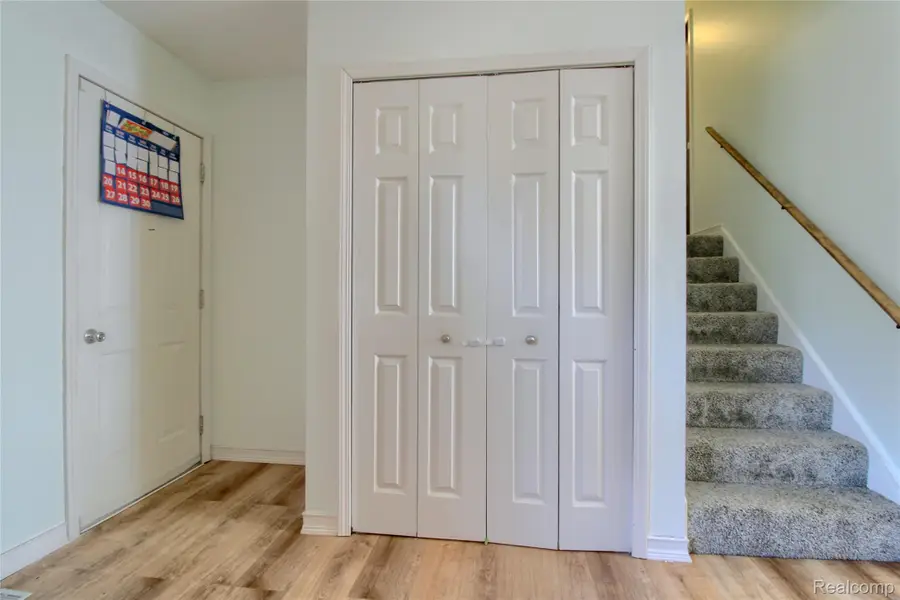 565 N Roessler Street, Monroe, MI 48162 - #3