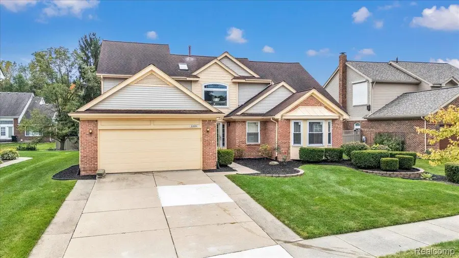 22291 Churchview Drive, Woodhaven, MI 48183 - #3
