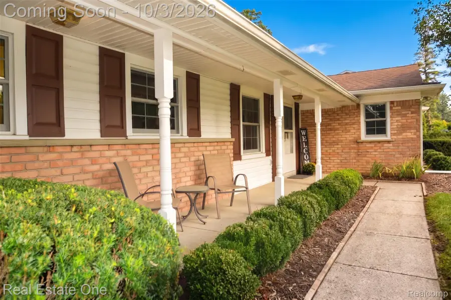 915 Ironstone Drive, Rochester Hills, MI 48309 - #3