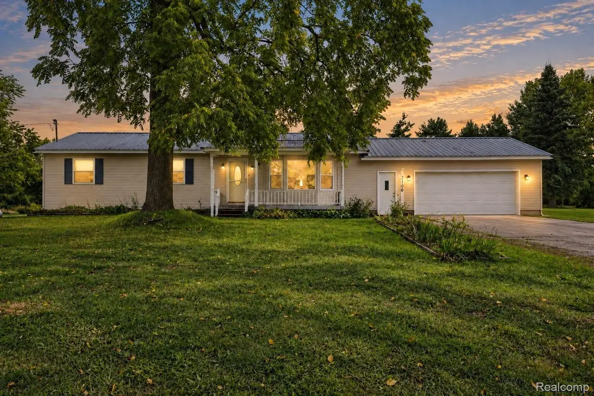 7106 Lake Road, Montrose, MI 48457 - #1