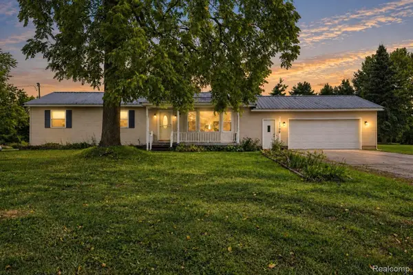7106 Lake Road, Montrose, MI 48457