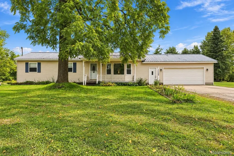 7106 Lake Road, Montrose, MI 48457 - #3