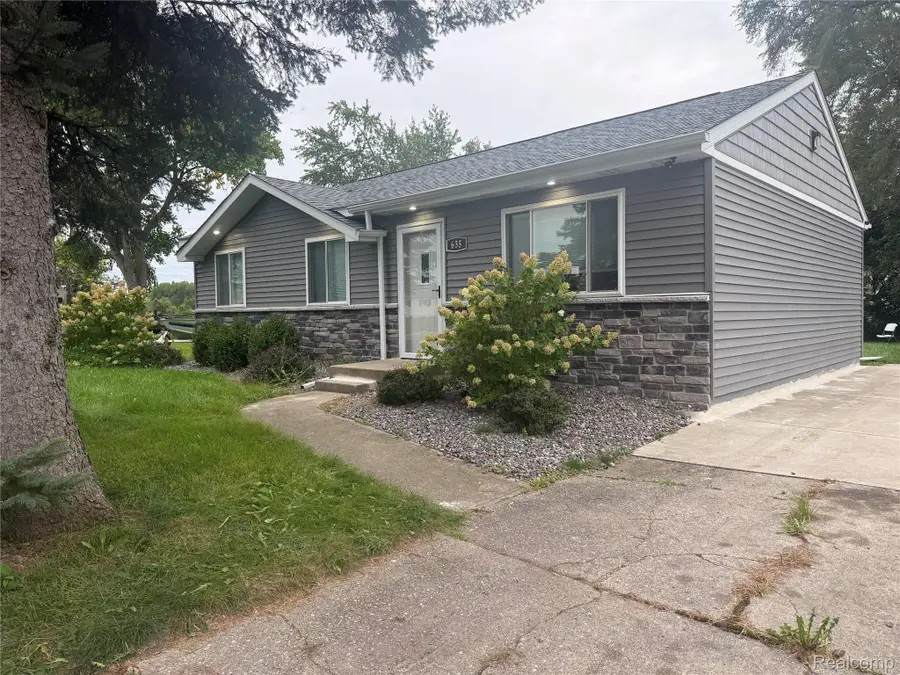 635 S 31st Street, Saginaw, MI 48601 - #2
