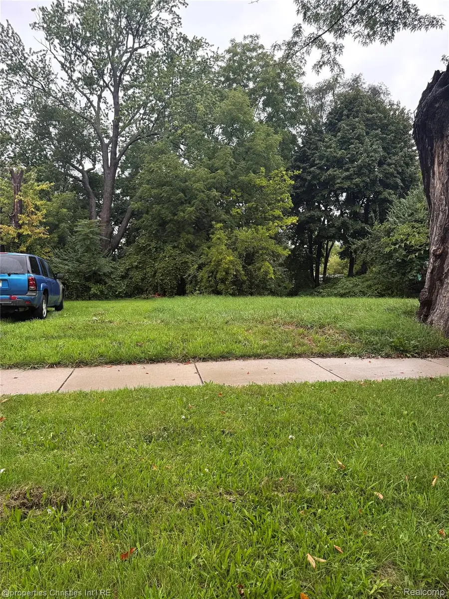 51 Summit Street, Pontiac, MI 48342 - #2