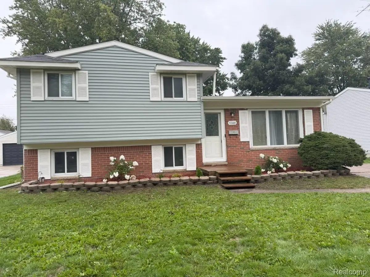 5348 Winshall Drive, Swartz Creek, MI 48473 - #1