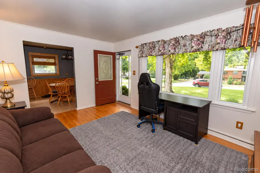 2627 Holland Street, Orion, MI 48360 - #3