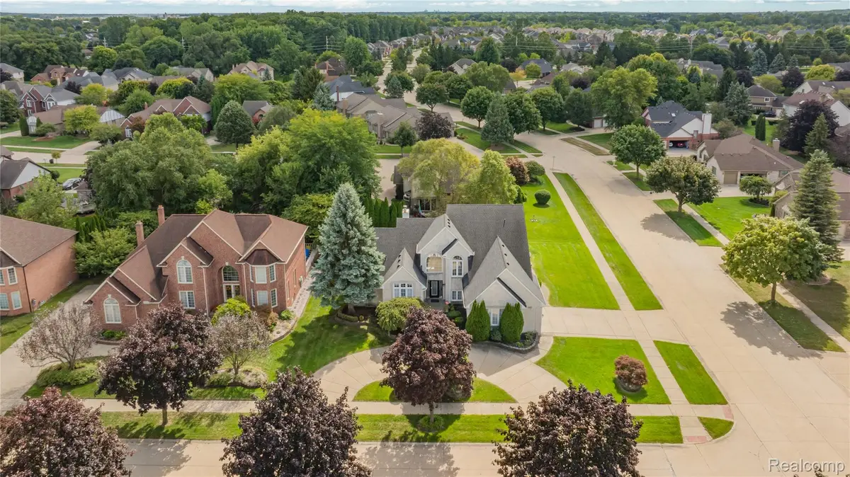 4830 Homestead Drive, Sterling Heights, MI 48314 - #1