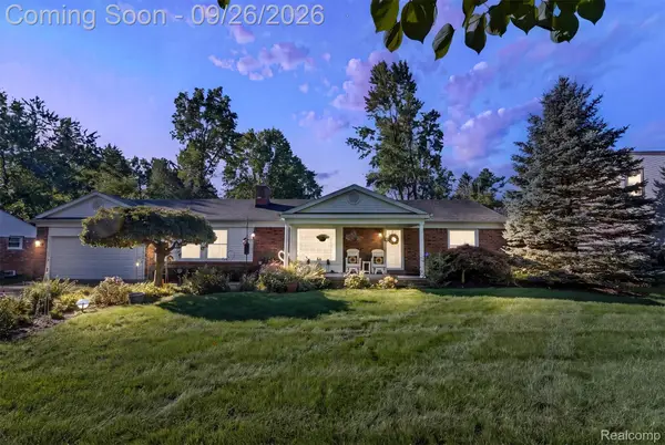 411 Maplehill Road, RochesterHills, MI 48306
