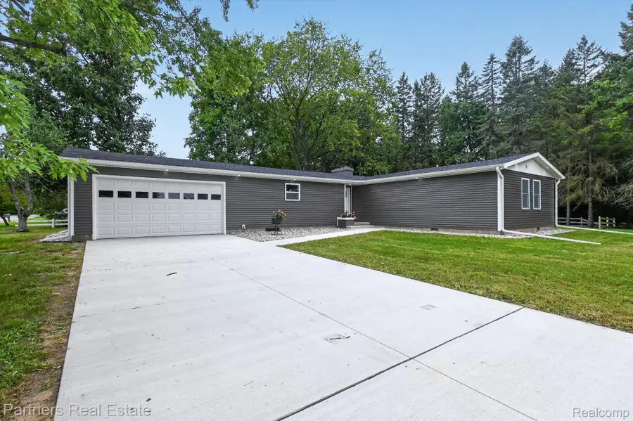 204 Greenfield Drive, Mount Pleasant, MI 48858 - #2