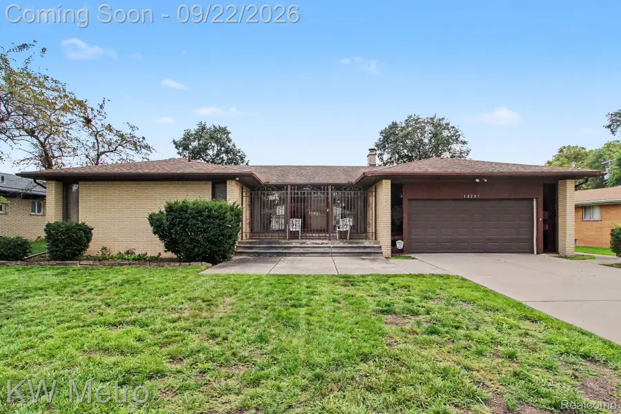 18201 Nadol Drive, Southfield, MI 48075 - #2