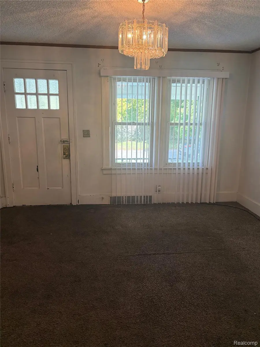 3535 S Liddesdale Street, Detroit, MI 48217 - #2