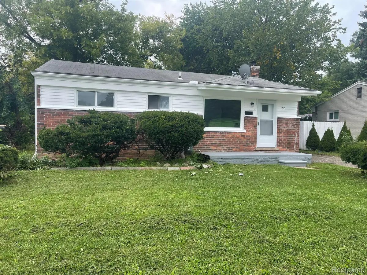 515 Martin Luther King Jr Boulevard N, Pontiac, MI 48342 - #1