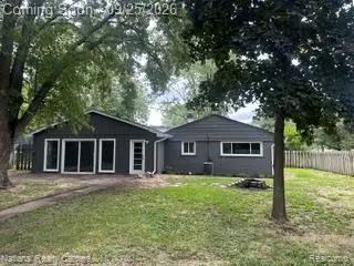 2546 LAFAY DRIVE N Lafay Drive, West Bloomfield, MI 48324 - #2