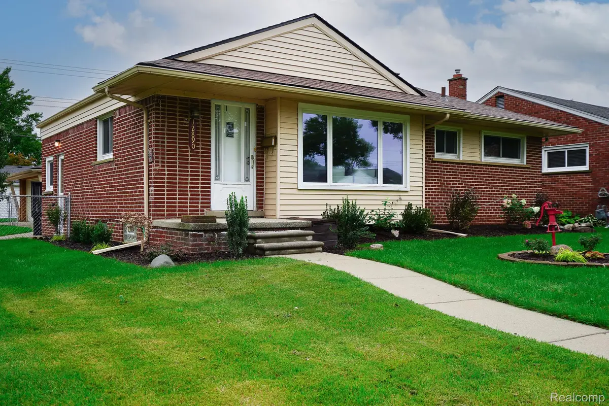 12890 Hemingway, Redford, MI 48239 - #1