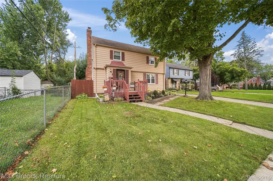 19782 Sumner, Redford, MI 48240 - #2