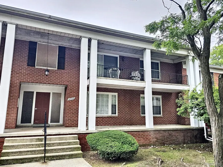 27718 W Echo Valley #216, Farmington Hills, MI 48334 - #2