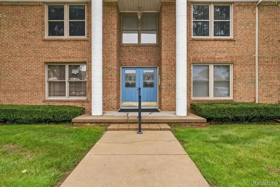 275 Maywood Street #10, Marysville, MI 48040 - #2