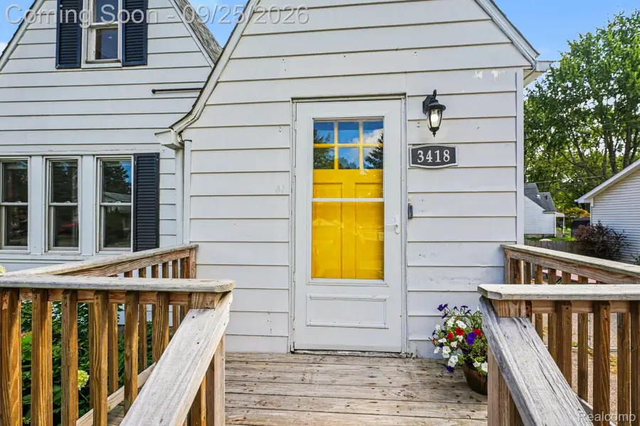3418 Seebaldt Avenue, Waterford, MI 48329 - #3