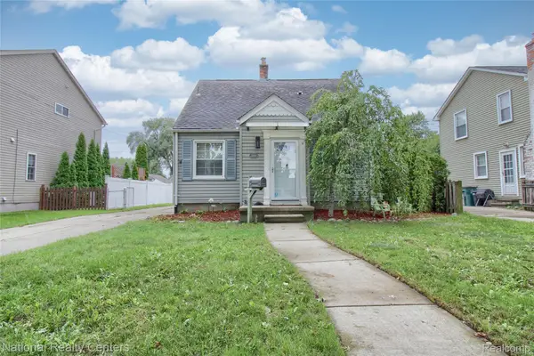 2463 Cummings Avenue, Berkley, MI 48072