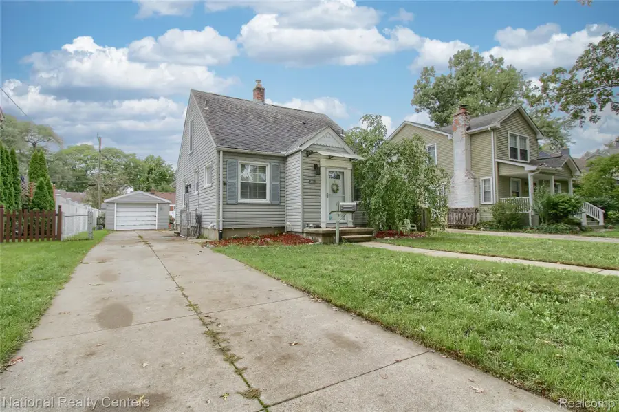 2463 Cummings Avenue, Berkley, MI 48072 - #3