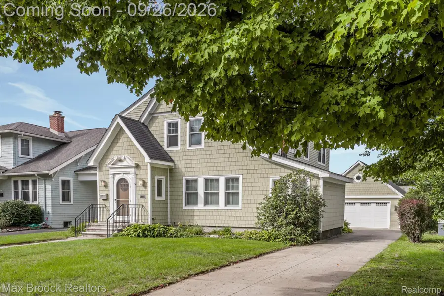 46 Oakdale Boulevard, Pleasant Ridge, MI 48069 - #3
