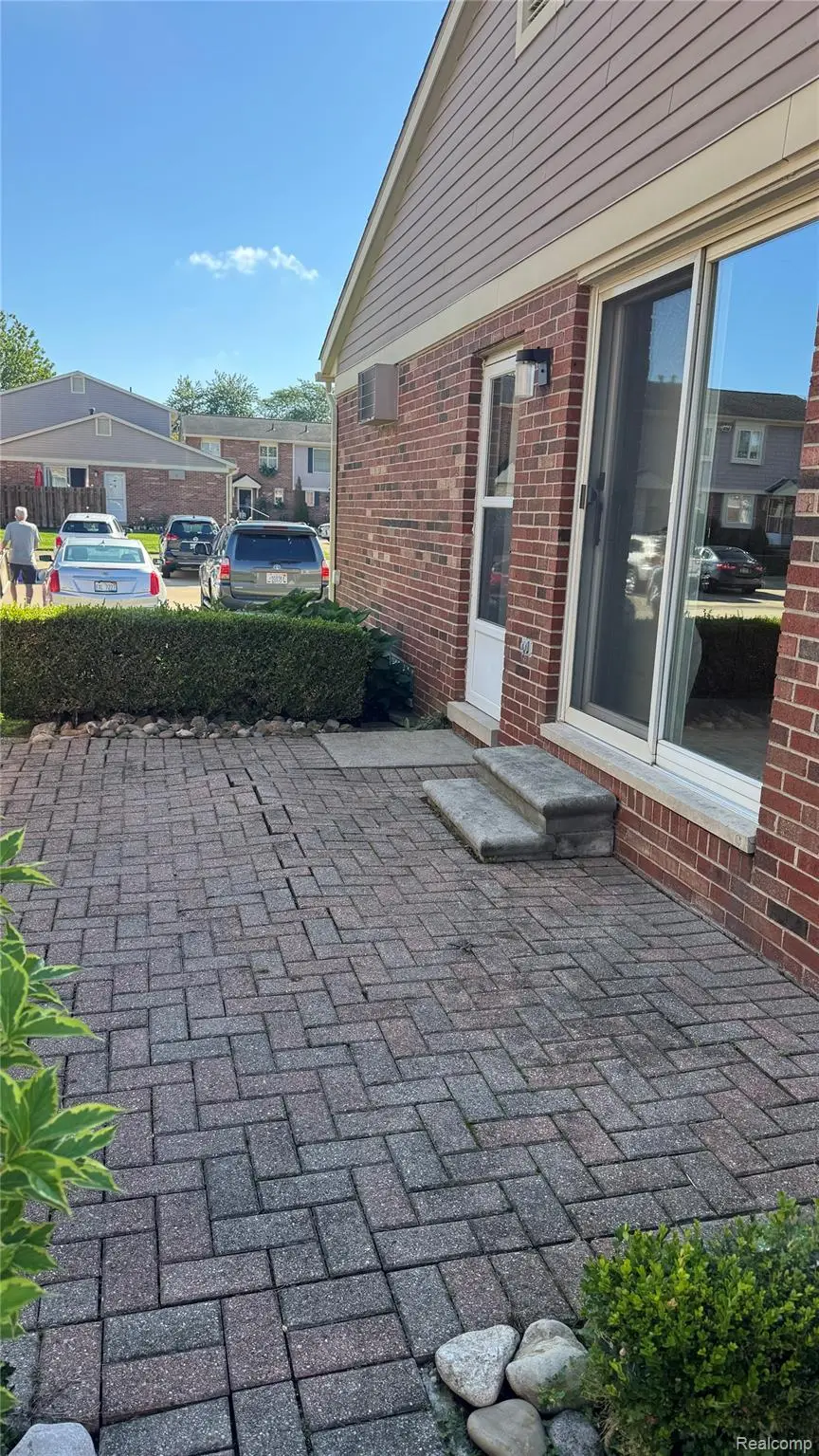 19918 Great Oaks Circle S #136, Clinton Township, MI 48036 - #2