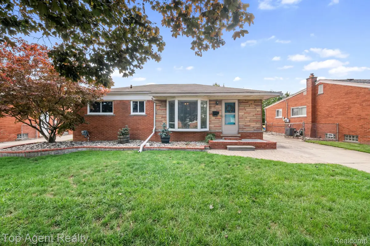 11854 Hovey Street, Warren, MI 48089 - #1