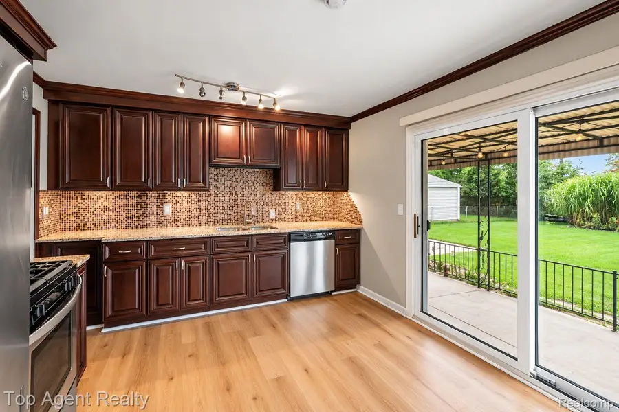 11854 Hovey Street, Warren, MI 48089 - #3