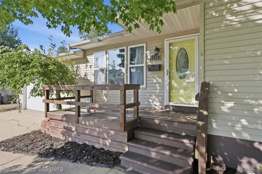 1216 Wisconsin Avenue, Marysville, MI 48040 - #2