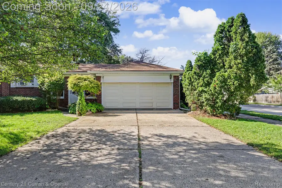 22300 Lanse Street, Saint Clair Shores, MI 48081 - #3
