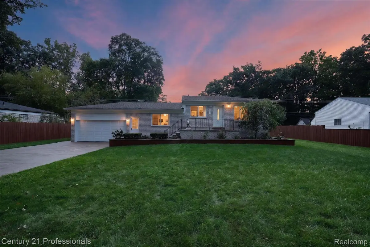 2494 Frankson Avenue, Rochester Hills, MI 48307 - #1