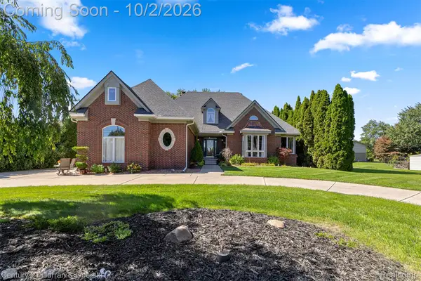 20175 Gill Road, Livonia, MI 48152