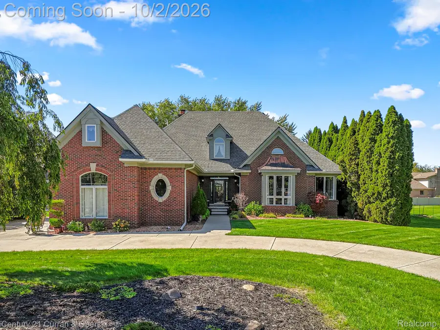 20175 Gill Road, Livonia, MI 48152 - #3