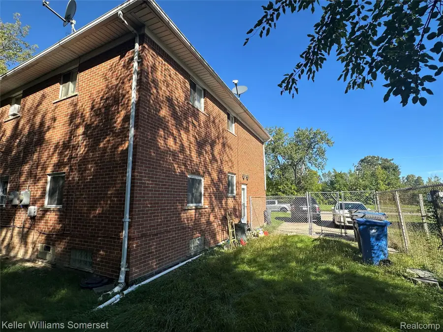 28215 Cherry Street, Inkster, MI 48141 - #3