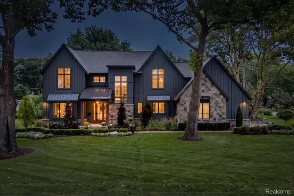 3570 Berkshire Drive, BloomfieldHills, MI 48301