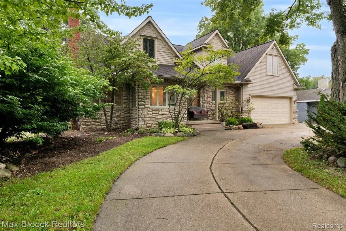 2175 Langham Drive, West Bloomfield, MI 48323 - #1