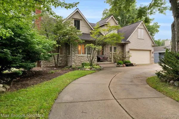 2175 Langham Drive, WestBloomfield, MI 48323