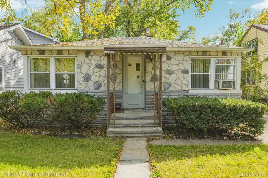 31 Edward Street, Pontiac, MI 48341 - #2