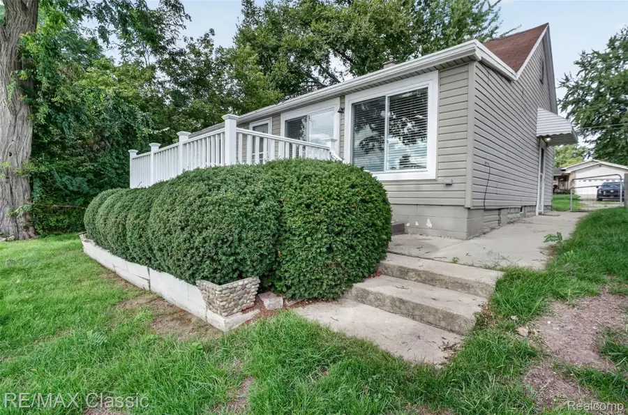 9385 Mandon Road, White Lake, MI 48386 - #3