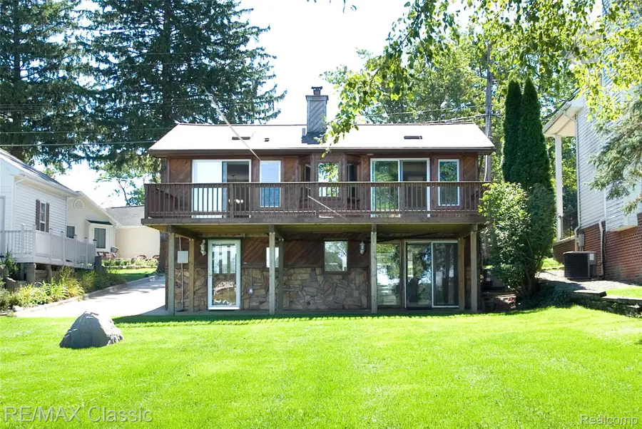 1508 Lakeview Drive, Wolverine Lake, MI 48390 - #2