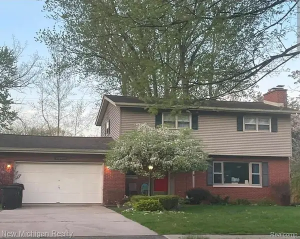 4609 W Wackerly Street, Midland, MI 48640